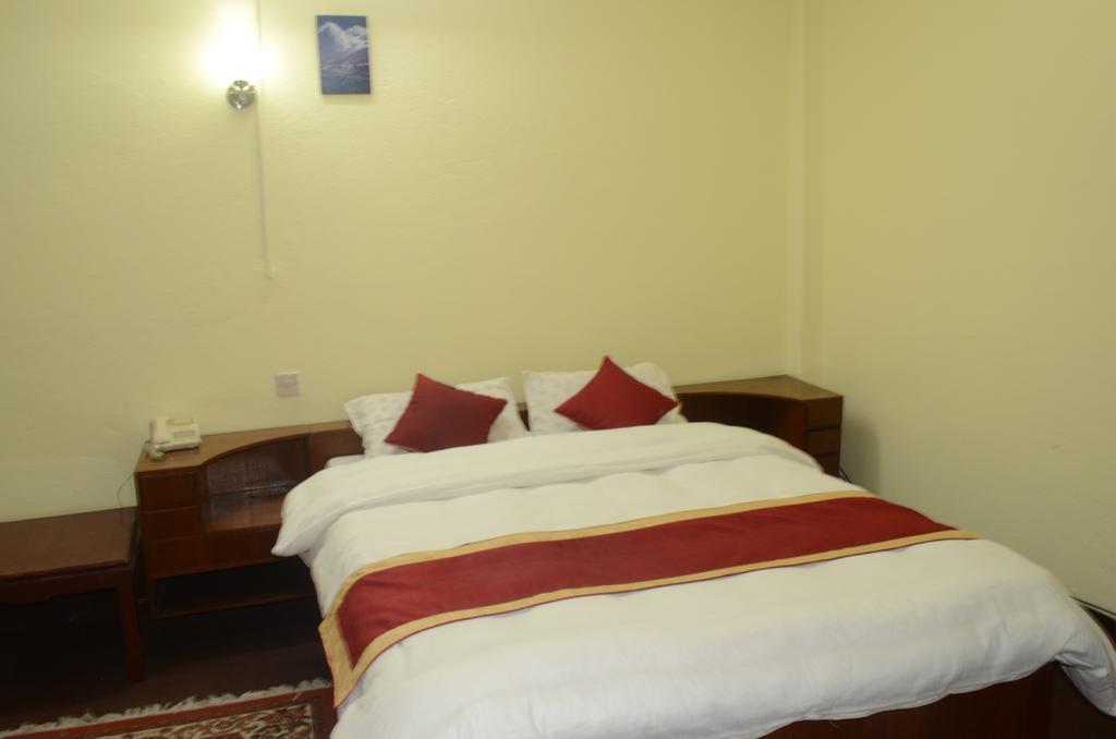 Potala Tourist Home Катманду Номер фото